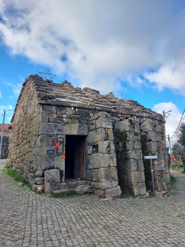 Forno do Povo de Tourém