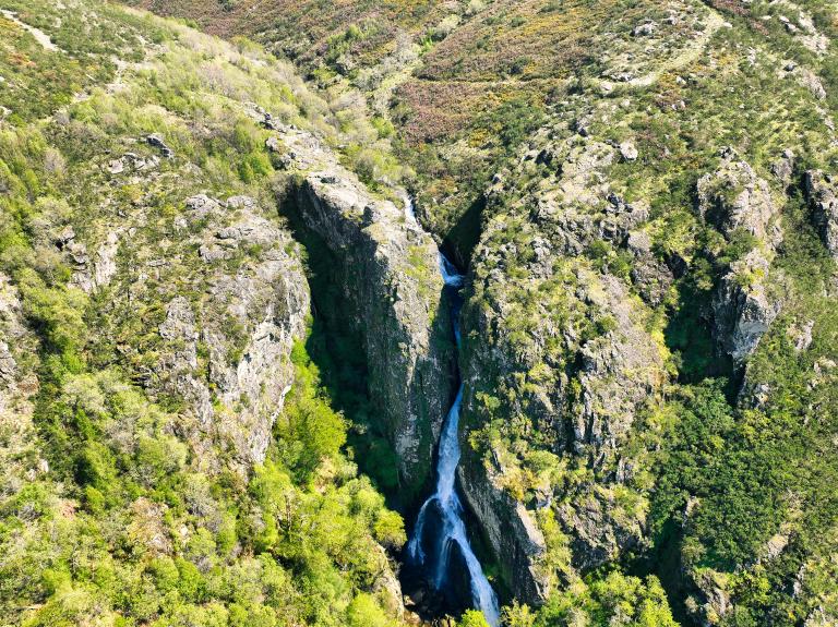 Cascata de Pitões das Júnias