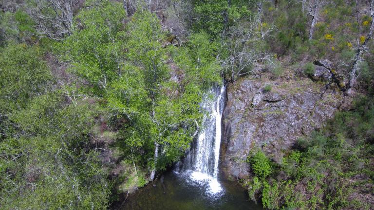 Cascata de Fírvidas