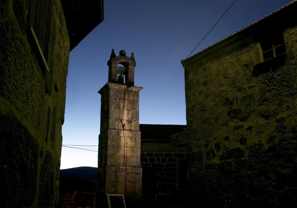 "Torre do Boi"; crepsculo. Travassos, Montalegre, Portugal.