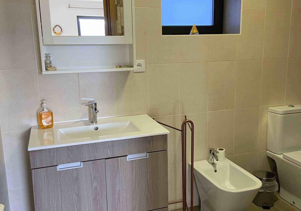 casa-gitte-bathroom2-DTmavBBS